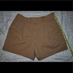 Gap pleated front khaki shorts size 8
